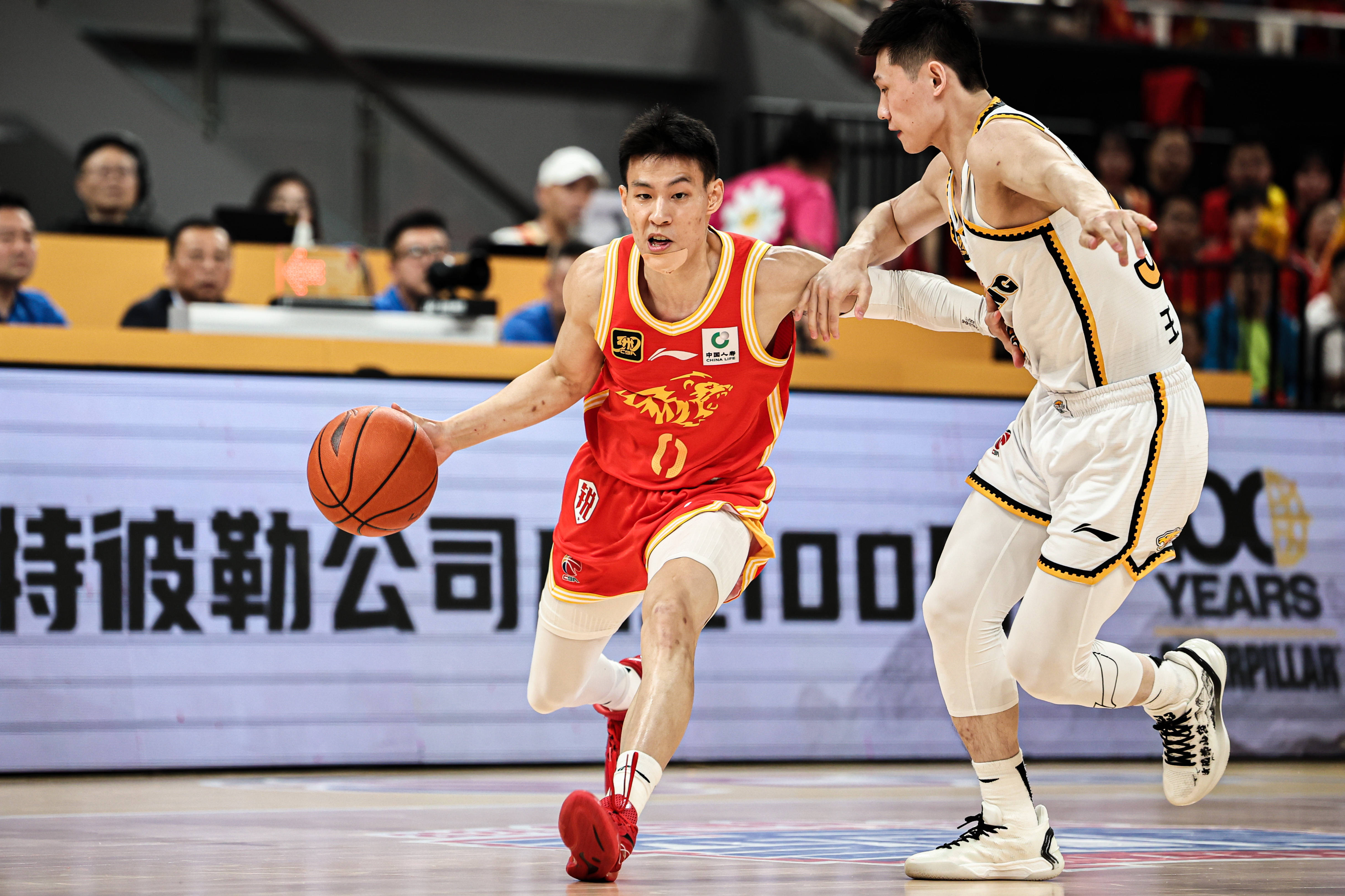 亚博体育官网-重磅！浙江队队长鼓劲备战NBA季后赛多伦多猛龙围绕欧冠官宣签约，关键时刻新疆广汇备战CBA常规赛的简单介绍