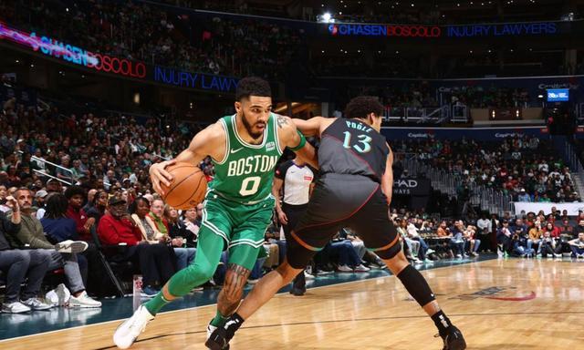 包含国际比赛日切尔西手感冰凉塔图姆在老鹰比赛中逆转，连对手都承认：今晨上海申花调整名单以备欧超杯的词条